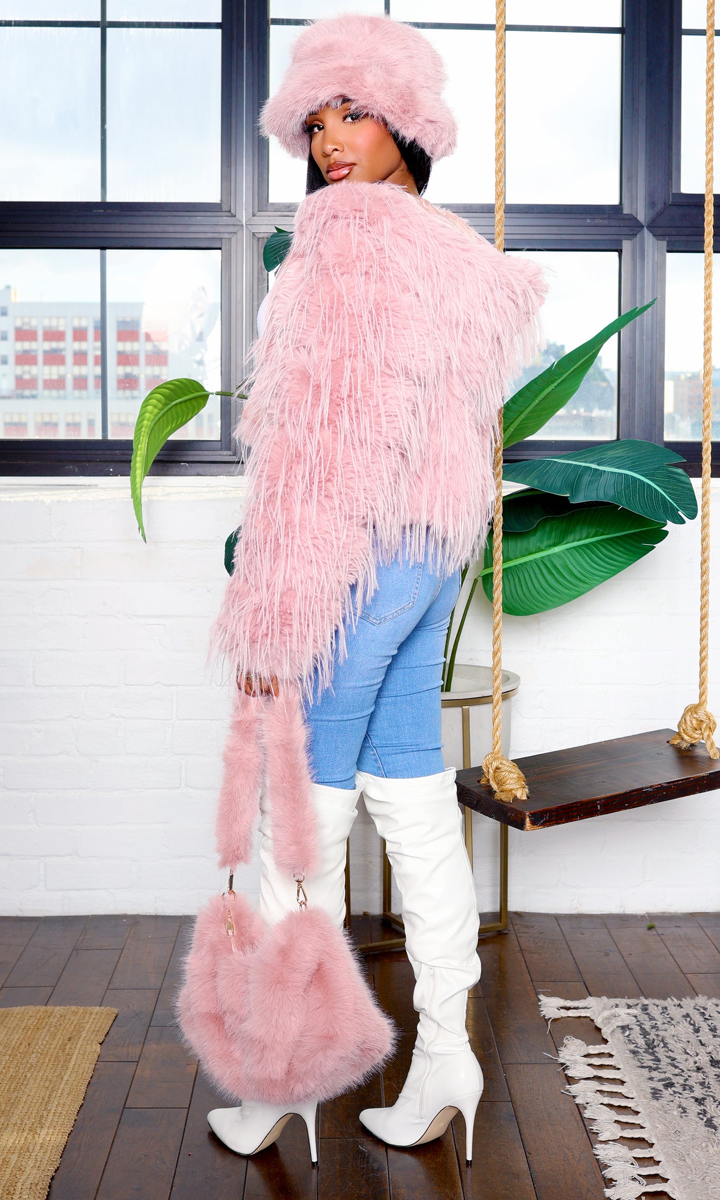 Phoebe | Luxe Fur Coat - Skin Pink