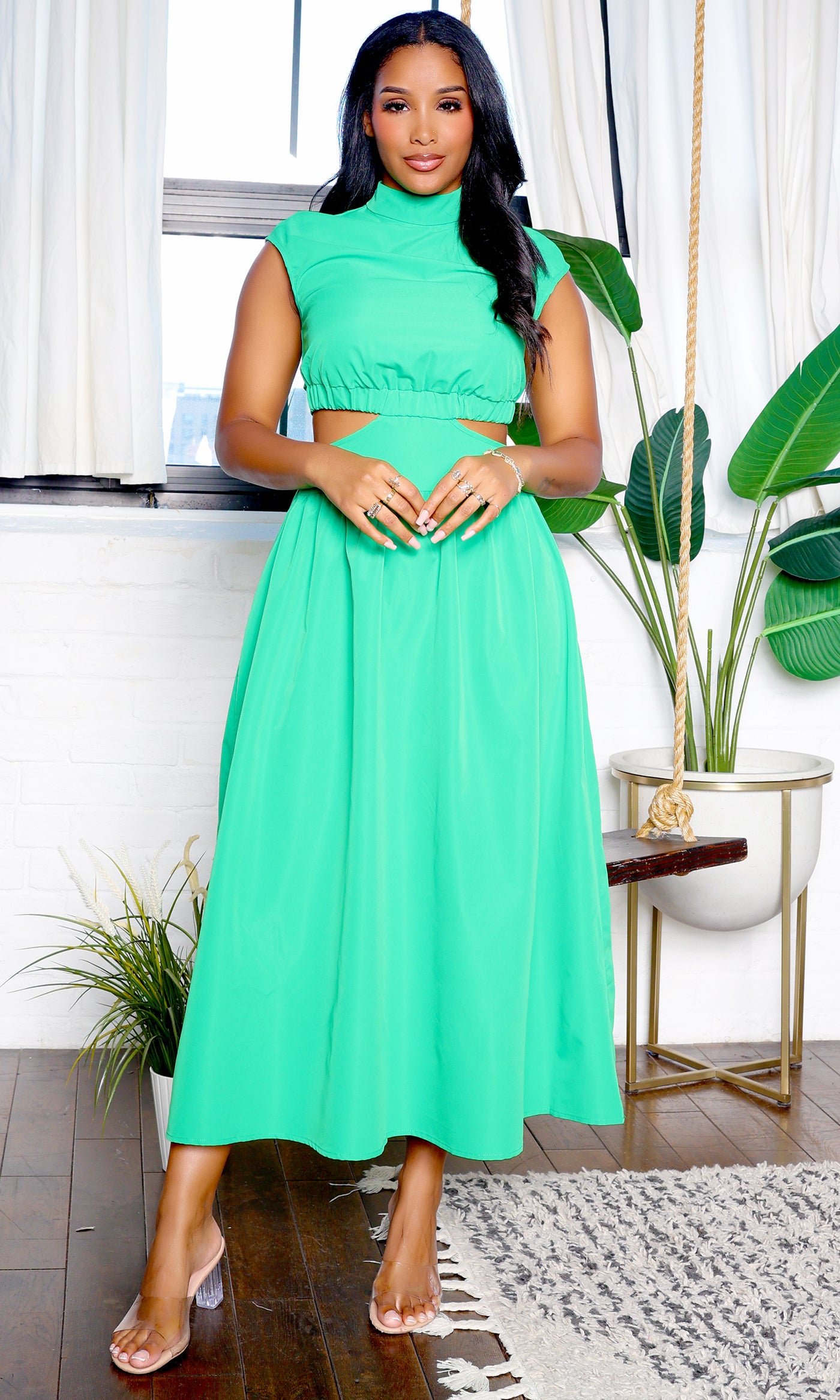 Marietta | Sleeveless High-Neck A-Line Maxi Dress - Green