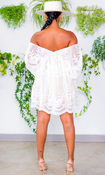 She's Classy l Flow Dress White Lace - Cutely Covered